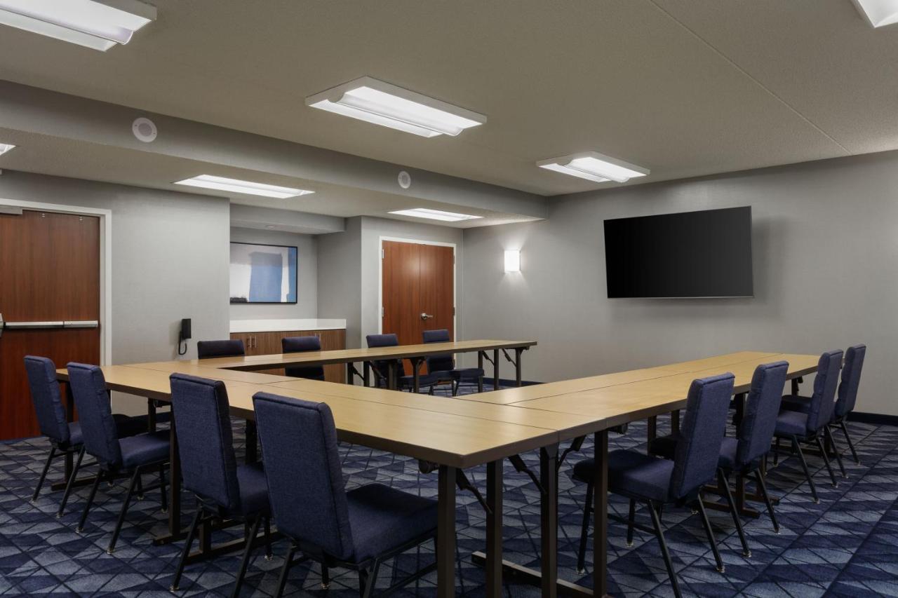 Courtyard Denver Tech Center Гринвуд-Вилледж Экстерьер фото