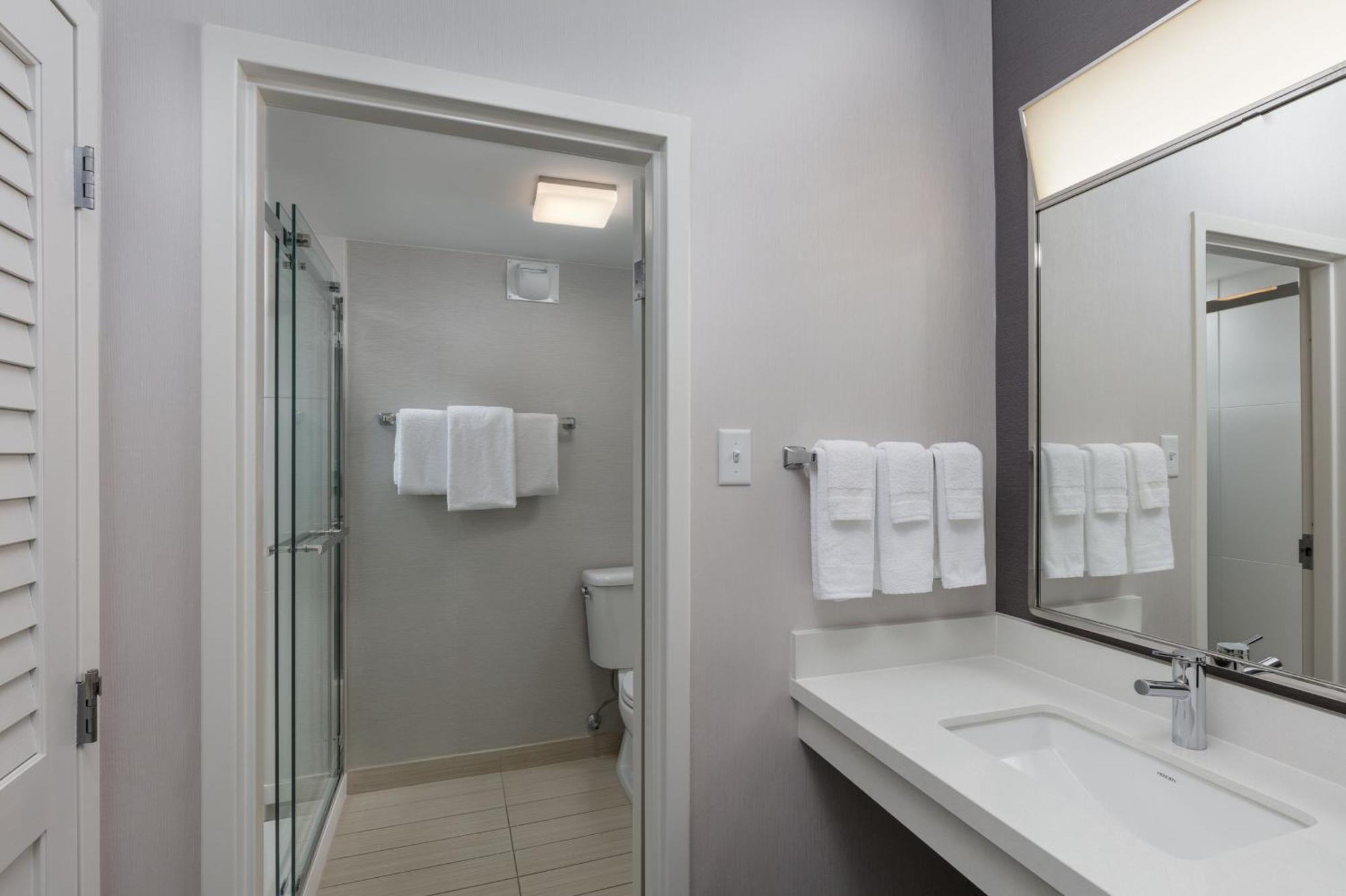 Courtyard Denver Tech Center Гринвуд-Вилледж Экстерьер фото